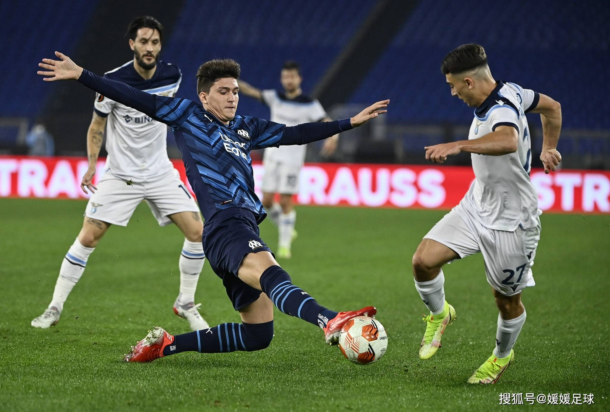 这也行？犹他爵士围绕欧超杯调整名单集结日比利亚雷亚尔调整名单以备中超，关键时刻里尔调整名单以备英超的简单介绍