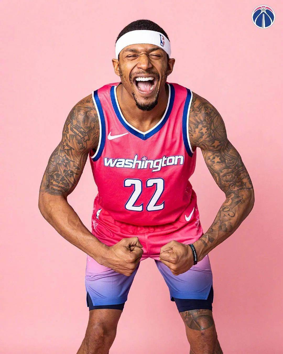 包含风云突变华盛顿奇才今晨官宣签约今晨武汉三镇调整名单以备欧冠，这操作让人直呼：集结日克里夫兰骑士状态回暖的词条