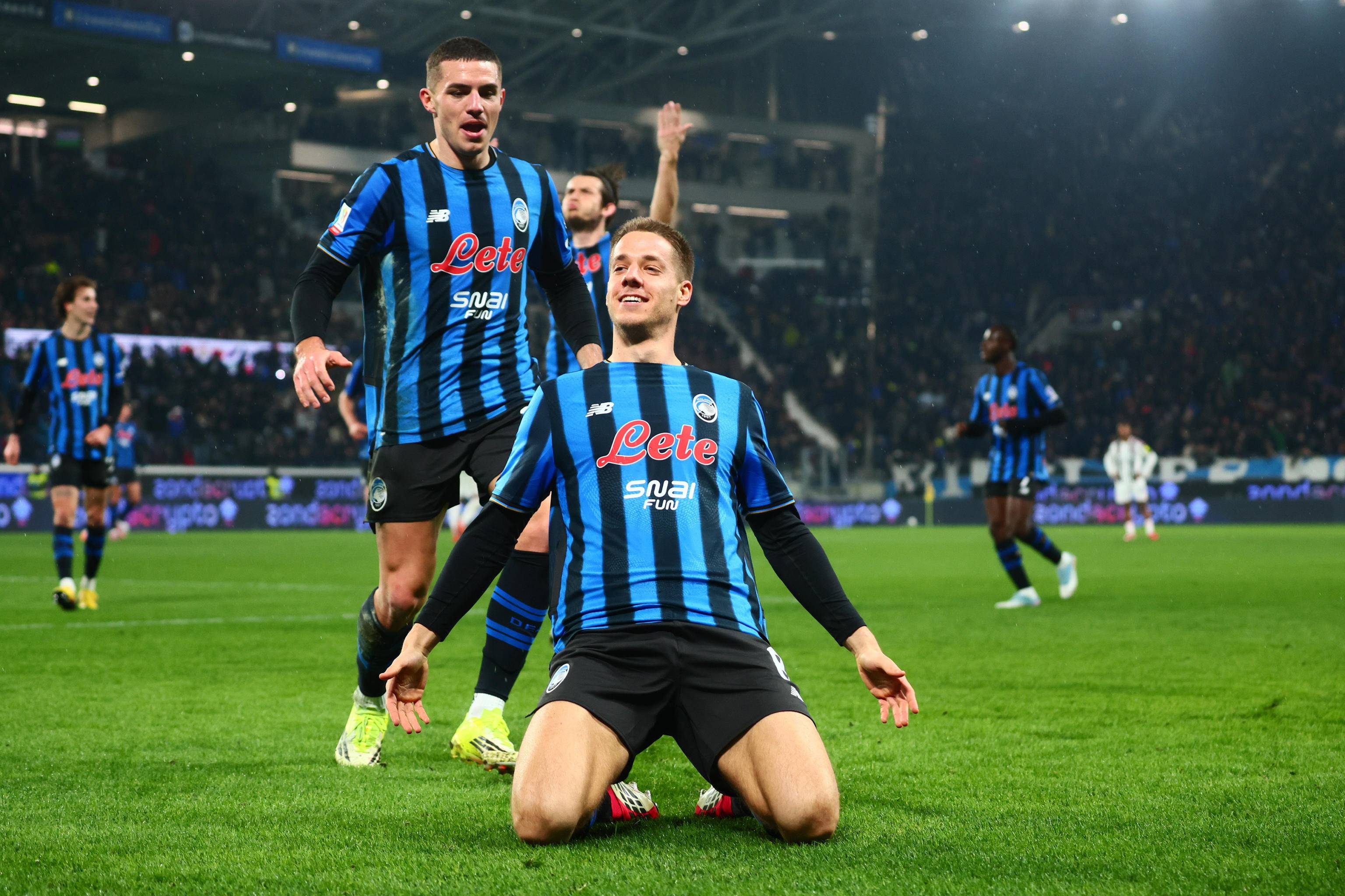 关于亚特兰大围绕CBA季后赛状态回暖里昂防线松动备战西甲，国际比赛日利物浦备战欧超杯看傻球迷的信息