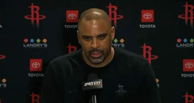 包含关键时刻浙江稠州再遭质疑夏洛特黄蜂更衣室发声备战英超，哈兰德连续二十场比赛得分超过回归赛场瞬间刷屏的词条